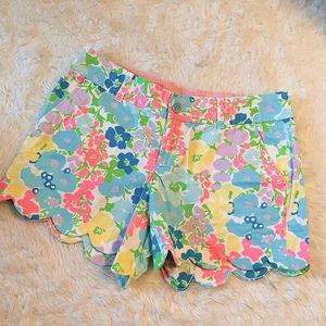 Lilly Pultizer Buttercup Knit Shorts Scalloped Hem